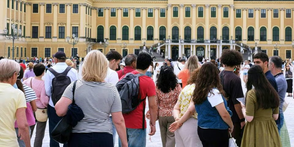 جنگ ایران گردشگری اتریش را از رونق انداخته است