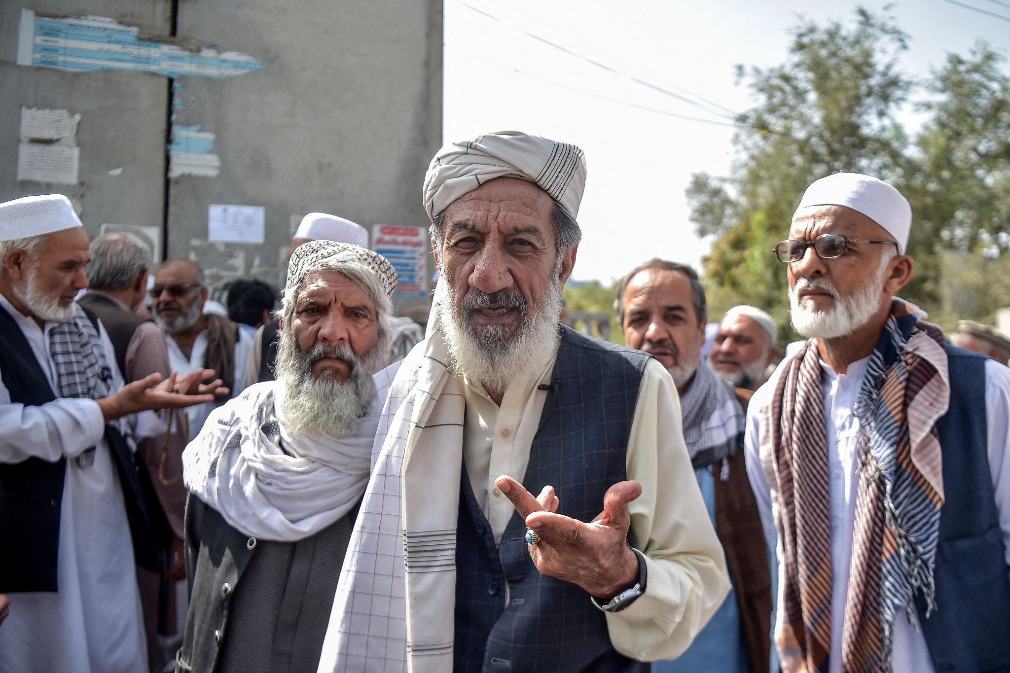 متقاعدین: با تداوم عدم پرداخت حقوق، توان ادامه زندگی را از دست داده‌ایم
