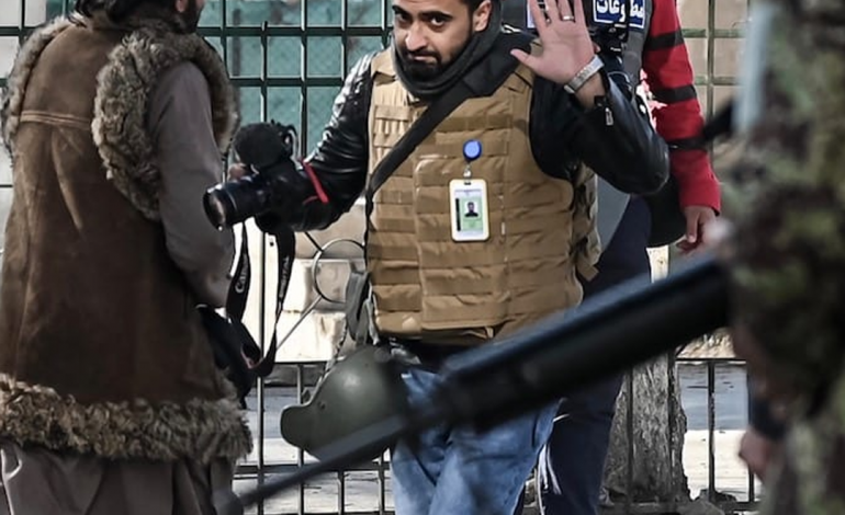 روز ملی خبرنگار؛ طالبان یک خبرنگار را به زندان بگرام منتقل کردند