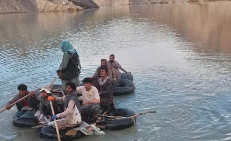 دست‌کم ۱۰۰ کارگر در معدن طلا بدخشان زیر آب گیر مانده‌اند