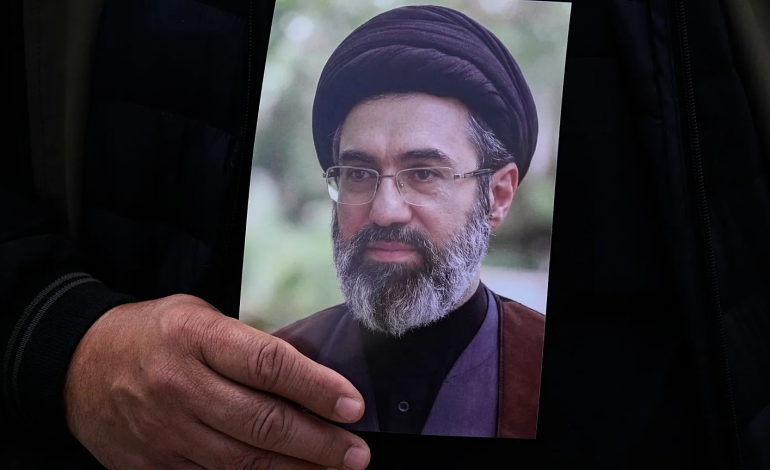 تایمز مخفی‌گاه مجتبا خامنه‌ای را افشا کرد